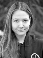 Boóz Bernadett Alumni